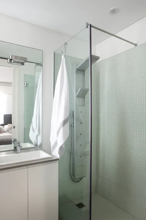 4 bedroom apartment to rent in Camps Bay, photo 18